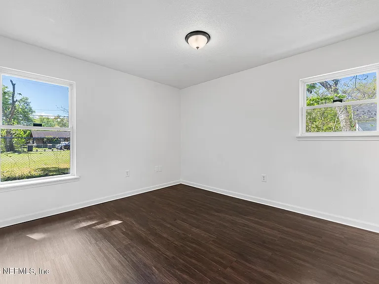 1470 Windle St — Photo 14