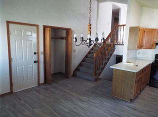 2016 Ceil St, Little Chute, WI 54140