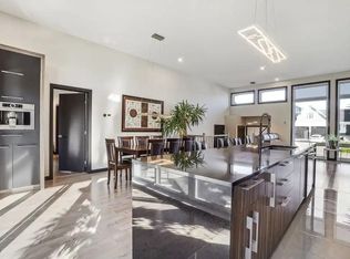 831 S Flores St, San Antonio, TX 78204