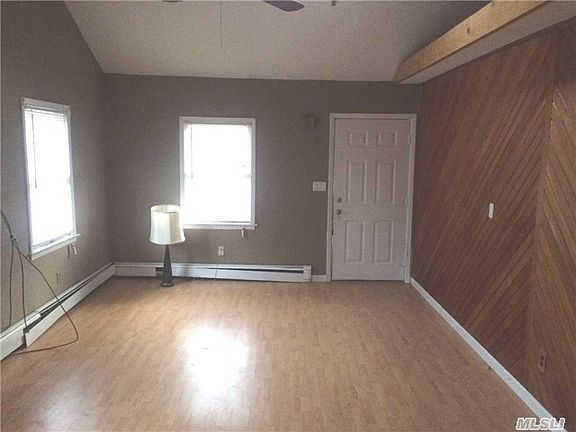 3rd image of 53 Parkhill Ave