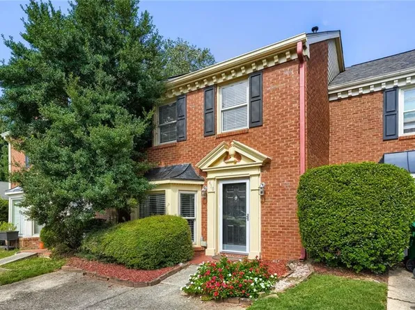410 Forestgate Ct, Sandy Springs, GA 30350