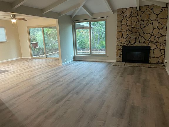 3rd image of 411 Willamette Dr