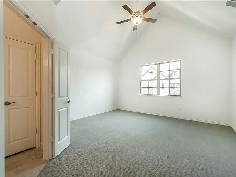7228 Huckleberry Dr — Photo 2