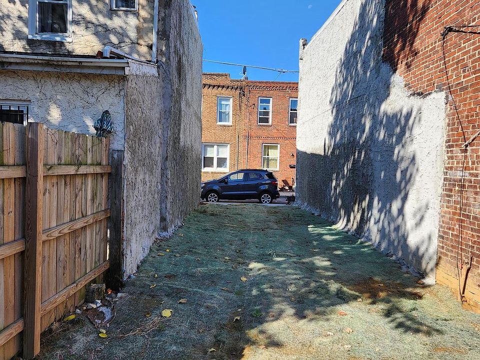 2nd image of 1335 S Hicks St