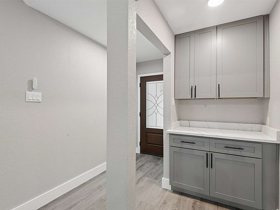 5th image of 5600 Bogota Dr
