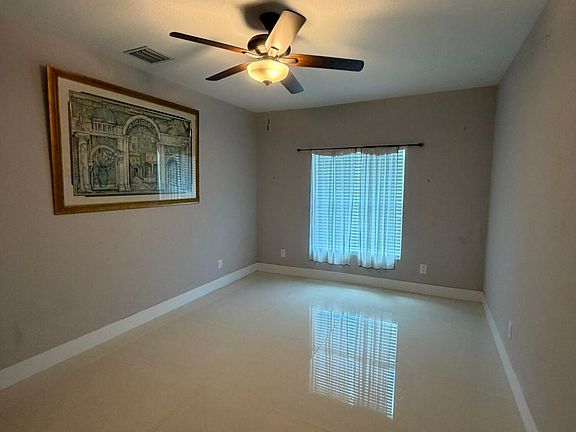 3rd image of 4609 SW Ulster Street