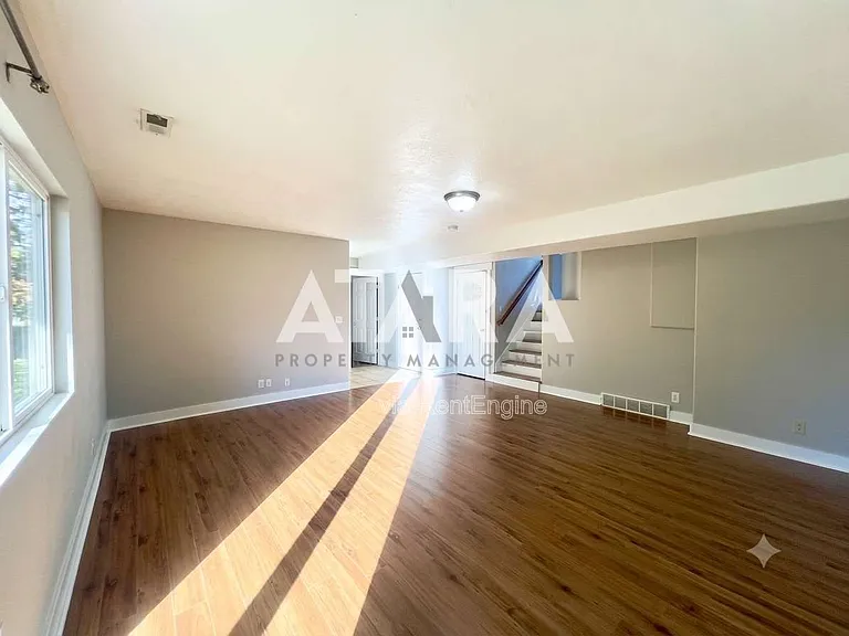 10912 S Poplar Brook Pl — Photo 33