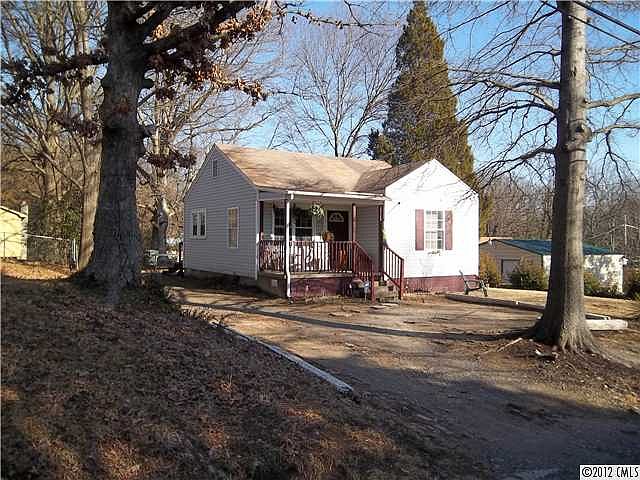 1st image of 522 Scruggs St