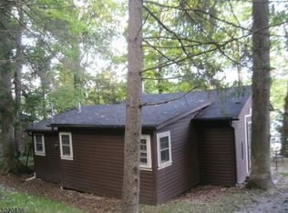 48 Blackford Rd, Newton, NJ 07860
