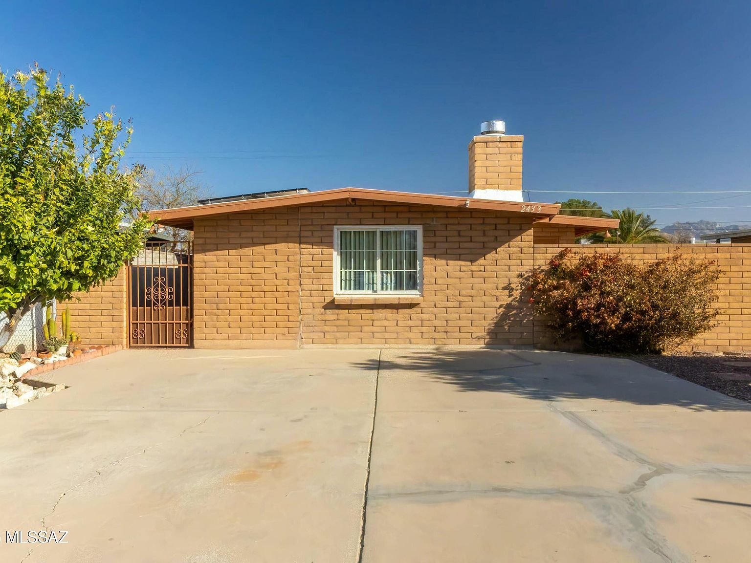 2433 E 21st St, Tucson, AZ 85719 | Zillow