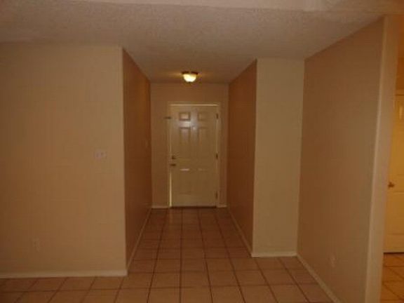 5th image of 2405 Annette Ave