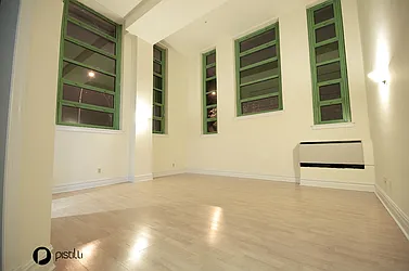 Rented by Pistilli Realty Group