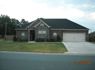 1210 Crosspoint Rd, Conway, AR 72034