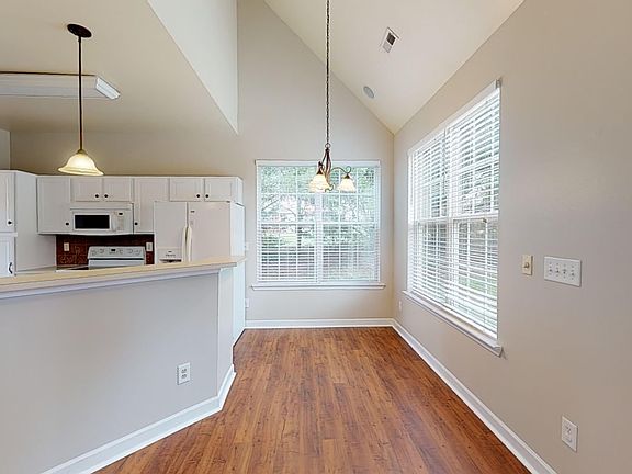 4th image of 1158 Windy Hill Dr NW