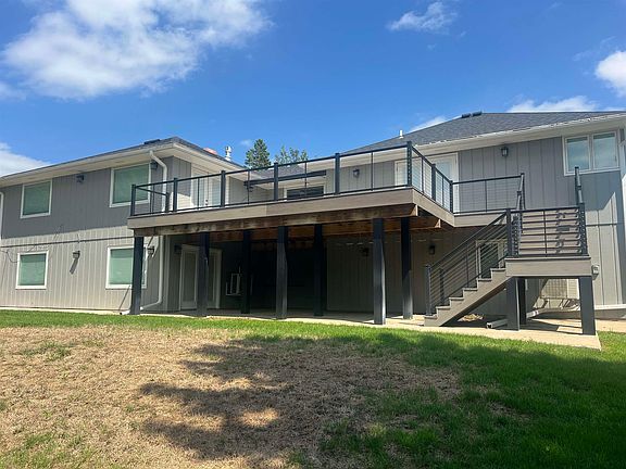 2nd image of 405 Ridgeway Dr