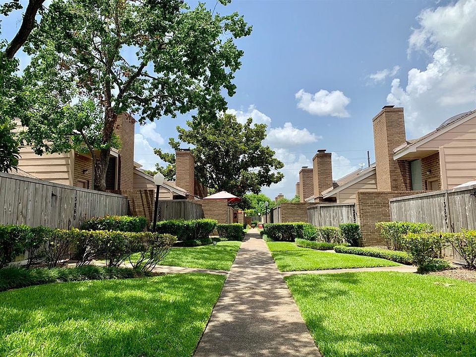 1st image of 13840 Hollowgreen Dr
