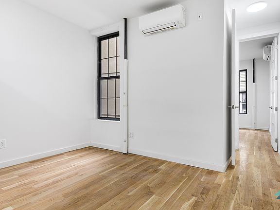 5th image of 441 Wilson Ave #2B