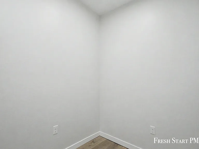 134 Maple St — Photo 10