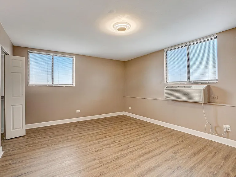 Bedroom with Private Bath and Walk-In Closet