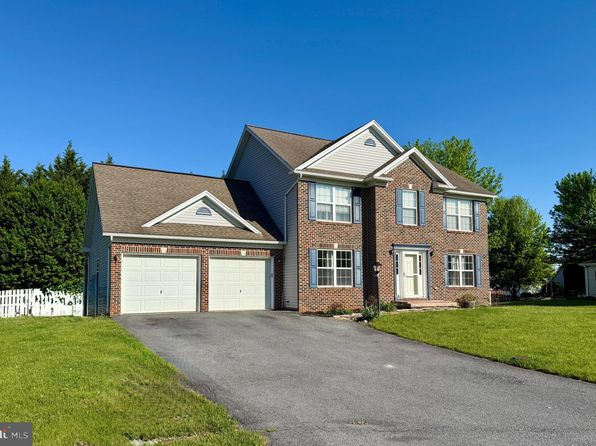 13201 Shawnee Cir E, Waynesboro, PA 17268