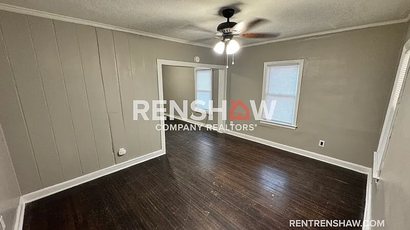 3 bed, 1.0 bath, 1056 sqft, $995 — Photo 2