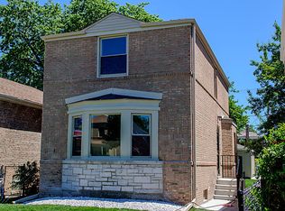 10047 S Prairie Ave, Chicago, IL 60628