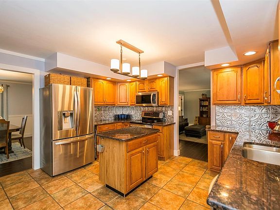 5th image of 342 Estates Dr