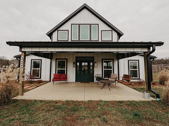 2nd image of 3296 Jones Ln