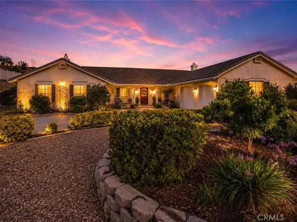 13997 Riverside Dr, Apple Valley, CA 92307