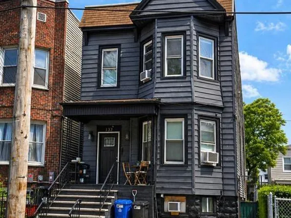 137 Manhattan Ave, Jersey City, NJ 07307