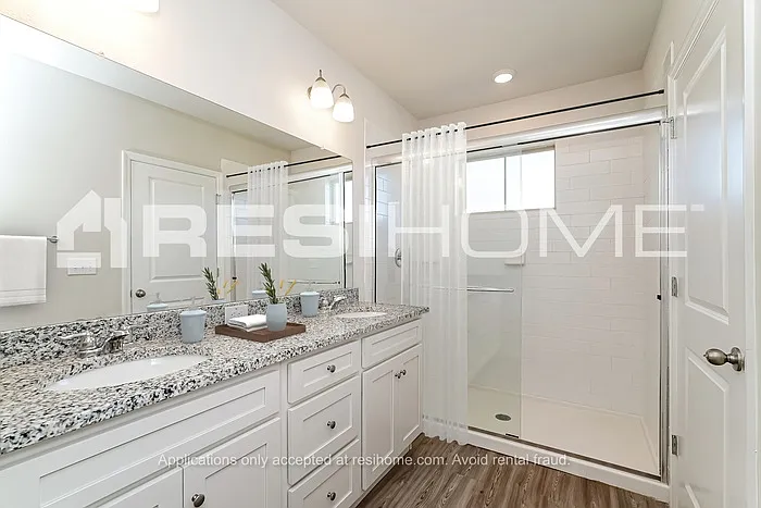 28499 Wave Crest Pl — Photo 12