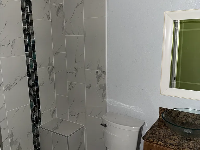 1047 Alexander Ct — Photo 7