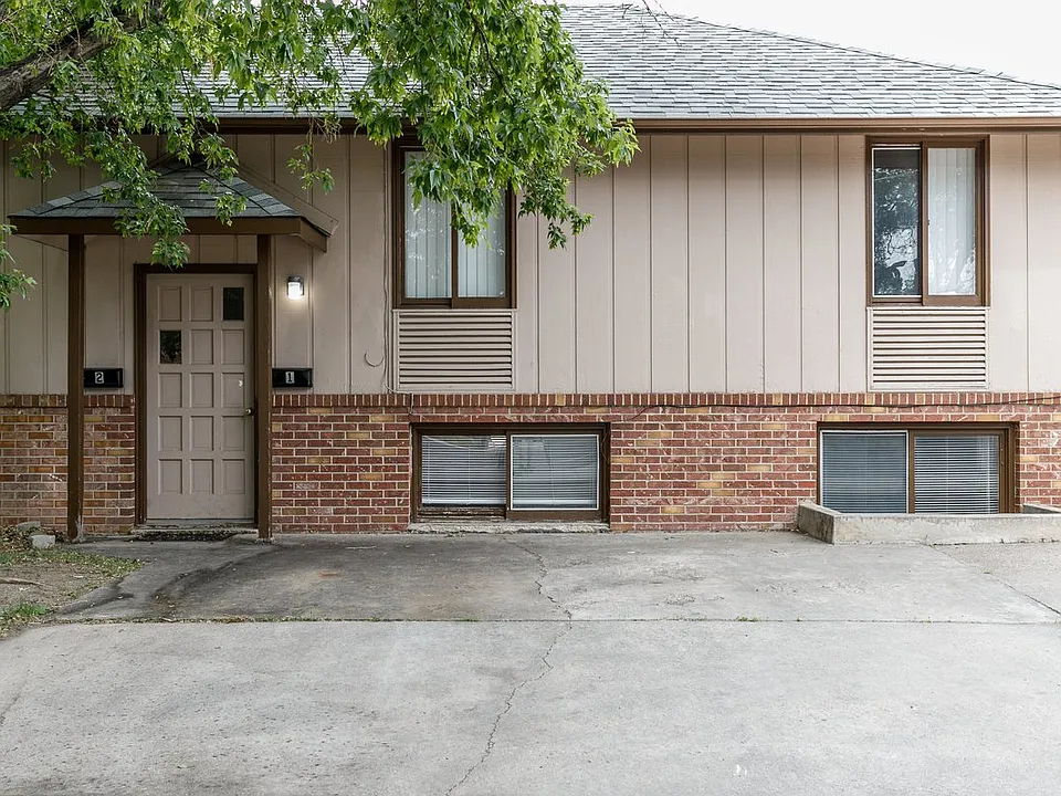 2200 Logan Ave #1