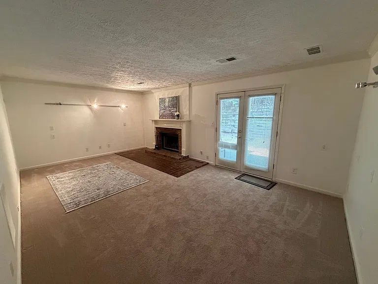 878 Lake Hollow Blvd SW — Photo 3