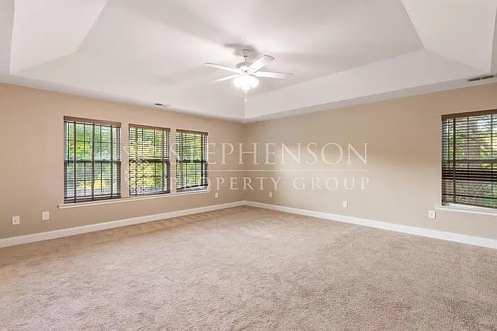 405 Abbeydale Way — Photo 16