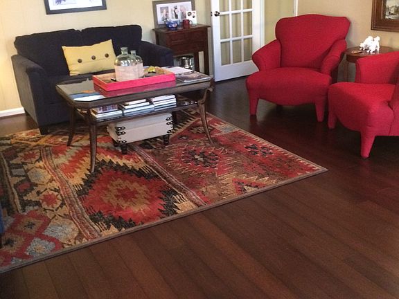 Large upstairs den w/wet bar