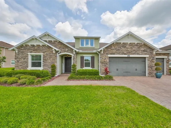 17811 Newcastle Field Dr, Lutz, FL 33559