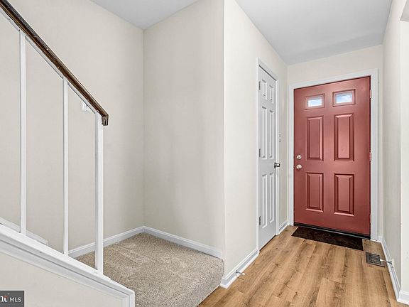 4th image of 5428 New London Park Dr