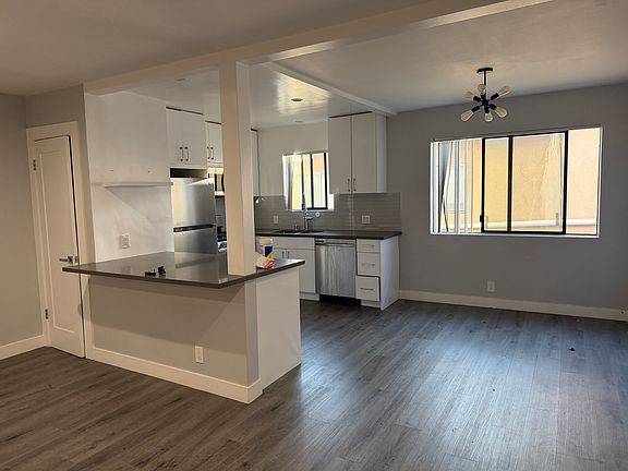 3rd image of 11661 Montana Ave #7