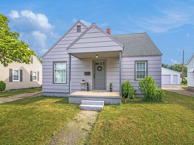 1209 Mohawk Ln, Saint Joseph, MI, 49085