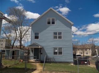 40 Mechanic St APT 3, Spencer, MA 01562