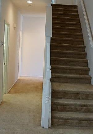 3rd image of 15145 Biltmore St