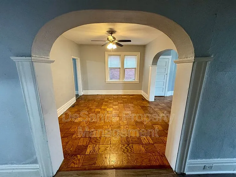 1810 Brownsville Rd #2 — Photo 8