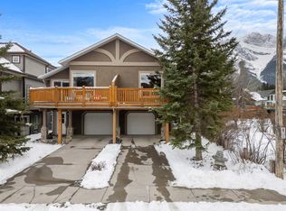 817 N 6th St #2, Canmore, AB T1W 2E1