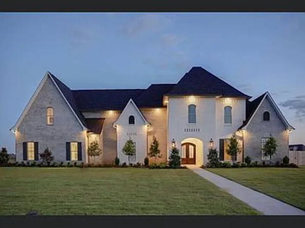 621 Silkwood Dr, Benton, LA 71006