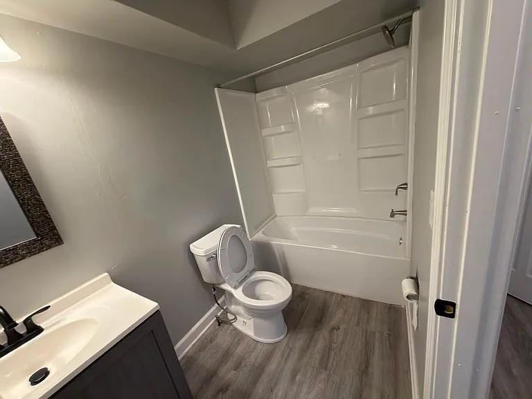 625 N Elmwood Dr #3 — Photo 8