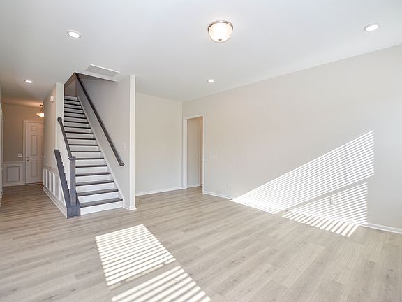 5th image of 1657 Scotch Pine Ln