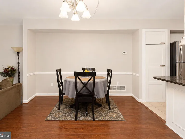 124 Hamlet Dr — Photo 5