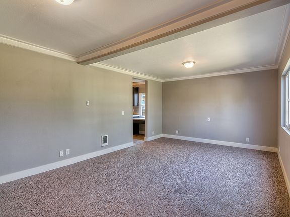 3rd image of 1808 E Wright Ave