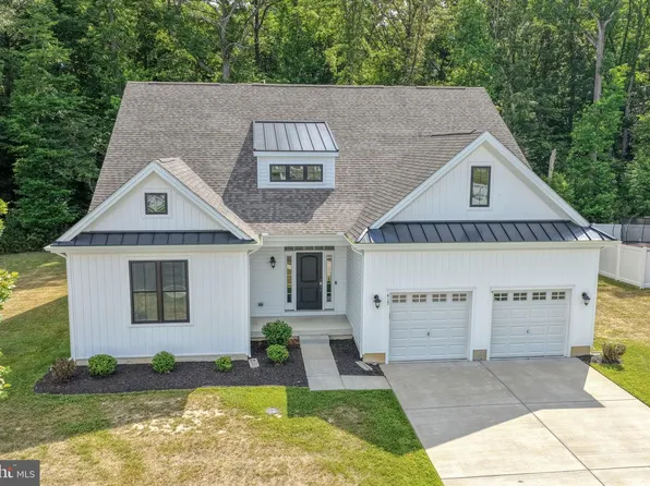 415 Weatherstone Ln, Felton, DE 19943